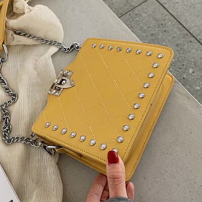 Womens SpringSummer 2019 New Tide Korean Super Firenet Red Bag Foreign Style Joker Soft Leather Single Messenger Bag
Womens SpringSummer 2019 New Tide Korean Super Firenet Red Bag Foreign Style Joker Soft Leather Single Messenger Bag