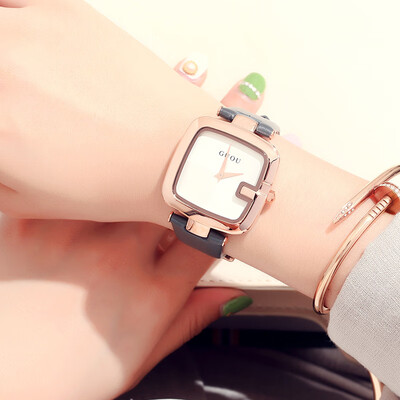 Personality trend quartz watch waterproof couple table 520 I love you watch men&women on the table
Personality trend quartz watch waterproof couple table 520 I love you watch men&women on the table