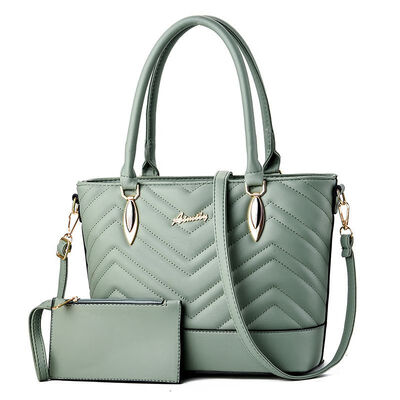 2019 new PU leather fashion trend handbag fashion handbags Europe&the United States big bag shoulder bag cross-border
2019 new PU leather fashion trend handbag fashion handbags Europe&the United States big bag shoulder bag cross-border