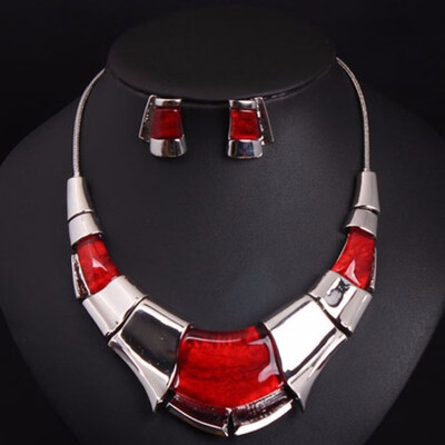 new nice America brand temperament gem brief paragraph clavicle necklace dinner set female high-grade fashion accessories
new nice America brand temperament gem brief paragraph clavicle necklace dinner set female high-grade fashion accessories