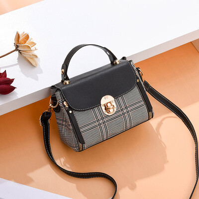 Small bag female 2019 spring&summer new cool womens bag Korean version of the fresh fashion single shoulder Messenger bag
Small bag female 2019 spring&summer new cool womens bag Korean version of the fresh fashion single shoulder Messenger bag