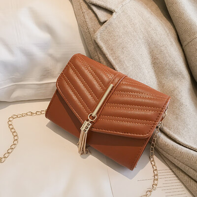 Black fringed chain bag European&American fashion small square bag 2018 new autumn&winter womens bag shoulder bag diagonal bag female
Black fringed chain bag European&American fashion small square bag 2018 new autumn&winter womens bag shoulder bag diagonal bag female