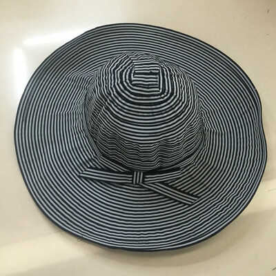 South Korean student striped fisherman hat basin hat men&women Korean bow casual personality day sun-proof sun hat
South Korean student striped fisherman hat basin hat men&women Korean bow casual personality day sun-proof sun hat