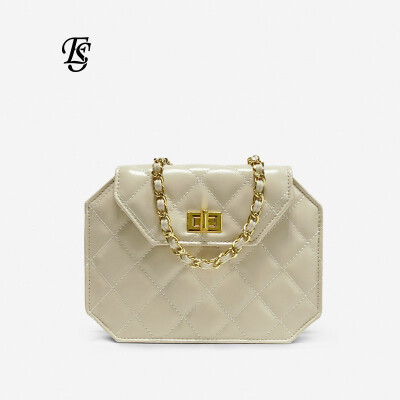 ESHUNFA 2019 new fashion chain one shoulder female casual diamond ribs portable diagonal package ESCX264 4622
ESHUNFA 2019 new fashion chain one shoulder female casual diamond ribs portable diagonal package ESCX264 4622