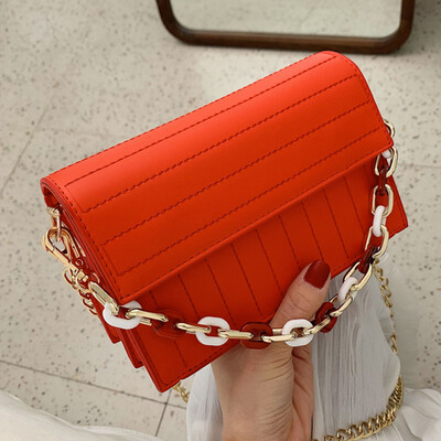 2019 spring&summer new leisure womens bag Korean version is simple 100 lap chain small bag handheld simple oblique span bag
2019 spring&summer new leisure womens bag Korean version is simple 100 lap chain small bag handheld simple oblique span bag