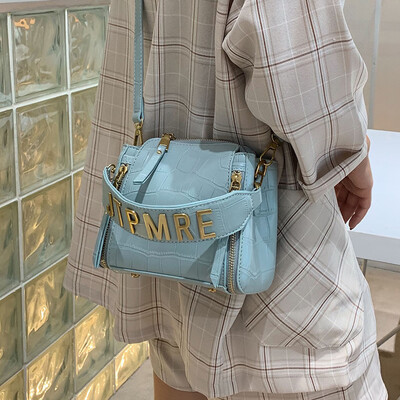 Net red small bag female bag 2019 new wave fashion bucket bag wild shoulder bag small fresh ins messenger bag
Net red small bag female bag 2019 new wave fashion bucket bag wild shoulder bag small fresh ins messenger bag