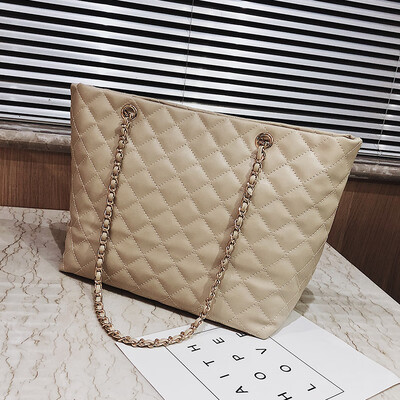Big bag female 2019 new wave Korean version of the wild slung shoulder bag portable shopping bag fashion leisure tote bag
Big bag female 2019 new wave Korean version of the wild slung shoulder bag portable shopping bag fashion leisure tote bag