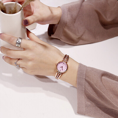 Ins Korean style chic simple Korean version of retro literary watch female middle school students leisure temperament college wind
Ins Korean style chic simple Korean version of retro literary watch female middle school students leisure temperament college wind
