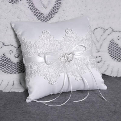 Greensen Romantic White Lace Ring Pillow Cushion Holder Wedding Party Decoration Supplies
Greensen Romantic White Lace Ring Pillow Cushion Holder Wedding Party Decoration Supplies