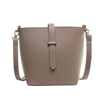 Tailored Women 2019 New Fashion Shoulder Bag Retro Messenger Bag Casual Small Bucket Bag
Tailored Women 2019 New Fashion Shoulder Bag Retro Messenger Bag Casual Small Bucket Bag