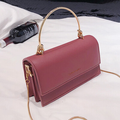 Spring new small fragrance bag female 2019 new wave Korean version of the wild Messenger shoulder portable magnetic buckle small square bag
Spring new small fragrance bag female 2019 new wave Korean version of the wild Messenger shoulder portable magnetic buckle small square bag