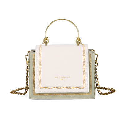 Summer bee foreign gas small bag female 2019 new Korean version of the shoulder bag letter chain wild Messenger small square bag
Summer bee foreign gas small bag female 2019 new Korean version of the shoulder bag letter chain wild Messenger small square bag