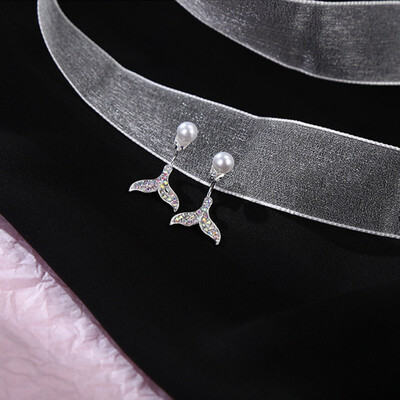 Women Fashion And Trendy Design Fish Tail Sweet Pearl Bright Heart Earrings Fashion After Hanging Alloy Jewelry Earrings
Women Fashion And Trendy Design Fish Tail Sweet Pearl Bright Heart Earrings Fashion After Hanging Alloy Jewelry Earrings