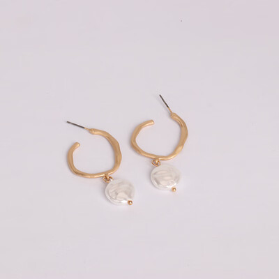 Gold Shell Beads pearl Drop Earrings For Women Bohemian Wedding Gift Statement Resin hanging Earring 2019 ZA Jewelry
Gold Shell Beads pearl Drop Earrings For Women Bohemian Wedding Gift Statement Resin hanging Earring 2019 ZA Jewelry