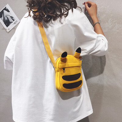 2019 popular bag female new wave Korean version of the wild mini canvas Messenger bag cute cartoon Harajuku girl bag
2019 popular bag female new wave Korean version of the wild mini canvas Messenger bag cute cartoon Harajuku girl bag
