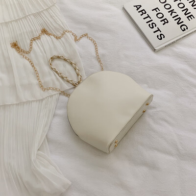 Chic Messenger bag female bag 2019 new fashion casual tide Korean version of the solid color port wind texture shoulder chain bag
Chic Messenger bag female bag 2019 new fashion casual tide Korean version of the solid color port wind texture shoulder chain bag