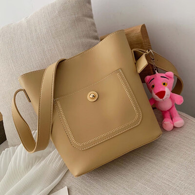 Water bucket bag girl 2019 new summer package Korean simple arts mother single shoulder satchel
Water bucket bag girl 2019 new summer package Korean simple arts mother single shoulder satchel