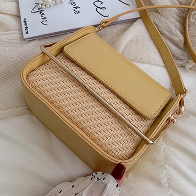 Summer 2019 new original wind diagonal small bag simple Joker straw small fresh beach small square bag
Summer 2019 new original wind diagonal small bag simple Joker straw small fresh beach small square bag