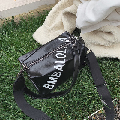 Texture handbag new 2019 Korean version of Boston womens bag fashion wide shoulder strap pillow slanted bag
Texture handbag new 2019 Korean version of Boston womens bag fashion wide shoulder strap pillow slanted bag