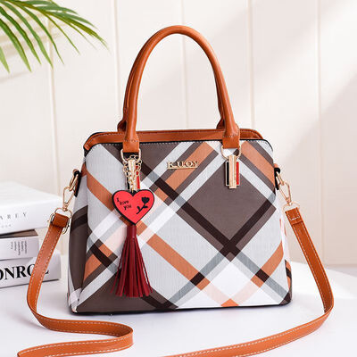 2019 Europe&the United States new womens handbags casual womens bags foreign trade elegant fashion bags on behalf of 
2019 Europe&the United States new womens handbags casual womens bags foreign trade elegant fashion bags on behalf of
