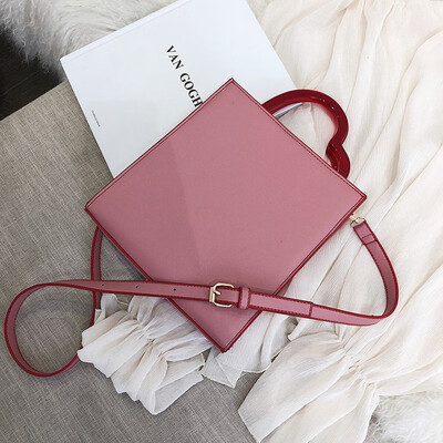 Qiao Bani 2019 new European&American style fashion simple contrast color handbag shoulder diagonal street shoot trend female bag
Qiao Bani 2019 new European&American style fashion simple contrast color handbag shoulder diagonal street shoot trend female bag