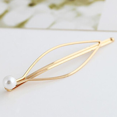 Minimalist Dainty Pearl Triangle-Shape Rhombus Gold Geometric Hairpin Hair Clip Clamps Accessories Barrettes
Minimalist Dainty Pearl Triangle-Shape Rhombus Gold Geometric Hairpin Hair Clip Clamps Accessories Barrettes
