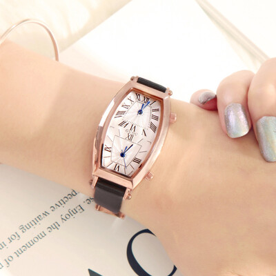 Casual belt waterproof girl watch trend fashion watch Korean version of quartz female watch
Casual belt waterproof girl watch trend fashion watch Korean version of quartz female watch
