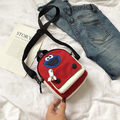 Cute cartoon simple wild shoulder Messenger bag female 2019 new casual fashion Sesame Street portable canvas bag
Cute cartoon simple wild shoulder Messenger bag female 2019 new casual fashion Sesame Street portable canvas bag