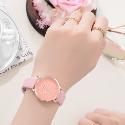 Minimalist style women Watches Platimum ladies dress Wristwatch genuine Leather Casual watch students Quartz Clock Hours 233
Minimalist style women Watches Platimum ladies dress Wristwatch genuine Leather Casual watch students Quartz Clock Hours 233