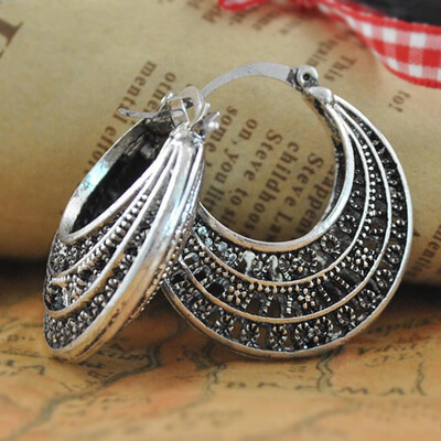 Hollow Vintage Antique Gold Color Earings Fashion Jewelry Pendientes Mujer Cute Love Dangle Earrings Moon Women Gift Dropship
Hollow Vintage Antique Gold Color Earings Fashion Jewelry Pendientes Mujer Cute Love Dangle Earrings Moon Women Gift Dropship