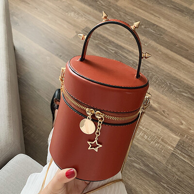 Bucket bag women 2019 spring&summer new trend rivets slung portable cylinder bag temperament chain bag
Bucket bag women 2019 spring&summer new trend rivets slung portable cylinder bag temperament chain bag