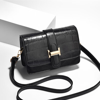 2019 spring new Korean fashion trend handbags Messenger bag fresh shoulder diagonal pouch
2019 spring new Korean fashion trend handbags Messenger bag fresh shoulder diagonal pouch
