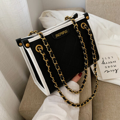 New rhombic embroidered line small bag female 2019 new wave Korean version of the wild single shoulder slung fashion chain tote bag
New rhombic embroidered line small bag female 2019 new wave Korean version of the wild single shoulder slung fashion chain tote bag