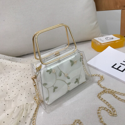 Fashion exquisite chain shoulder bag 2019 new wild handbag female chic embroidered Sen fairy messenger bag
Fashion exquisite chain shoulder bag 2019 new wild handbag female chic embroidered Sen fairy messenger bag