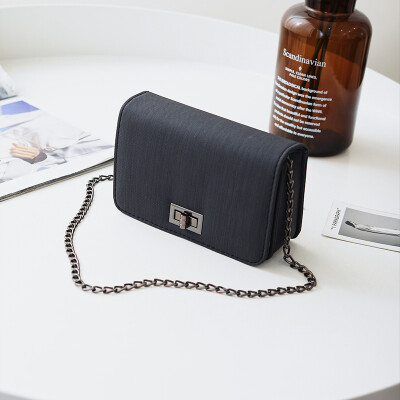 Korean small bag womens 2019 new style Chiic chain small square bag simple mini single-shoulder slant bag
Korean small bag womens 2019 new style Chiic chain small square bag simple mini single-shoulder slant bag