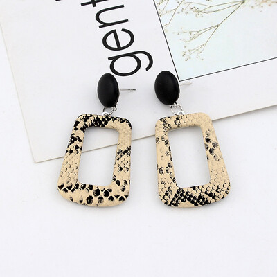 EK625 2019 New Big Round Drop Earrings for Women Punk Vintage Oversize Big Statement Earrings Snake Skin Party Jewelry Oorbellen
EK625 2019 New Big Round Drop Earrings for Women Punk Vintage Oversize Big Statement Earrings Snake Skin Party Jewelry Oorbellen