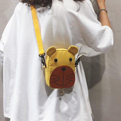 Summer small fresh cartoon canvas bag handbag 2019 new fashion shoulder bag net red wild ins messenger bag
Summer small fresh cartoon canvas bag handbag 2019 new fashion shoulder bag net red wild ins messenger bag