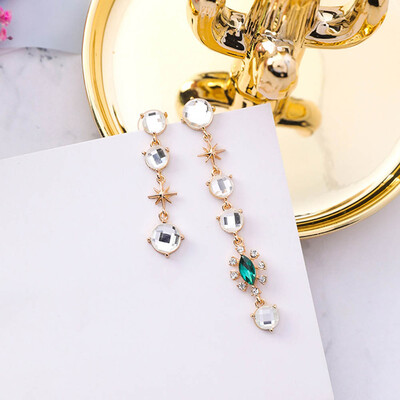 Asymmetry Luxury Crystal Rhinestone Long Drop Earrings for Women Fashion Shiny Star Statement Jewelry Earring Pendientes
Asymmetry Luxury Crystal Rhinestone Long Drop Earrings for Women Fashion Shiny Star Statement Jewelry Earring Pendientes