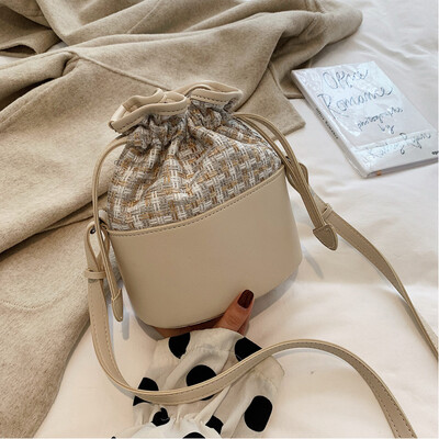 Fallwinter 2019 new wave Korean fashion Joker womens bags shoulder slung shoulder bag bucket bag
Fallwinter 2019 new wave Korean fashion Joker womens bags shoulder slung shoulder bag bucket bag
