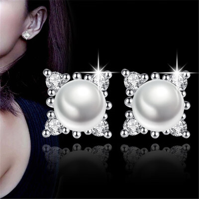 White Imitation Pearl Stud Earrings For Women Cubic Zirconia Bride Party Fashion Jewelry Brithday Gift J143
White Imitation Pearl Stud Earrings For Women Cubic Zirconia Bride Party Fashion Jewelry Brithday Gift J143