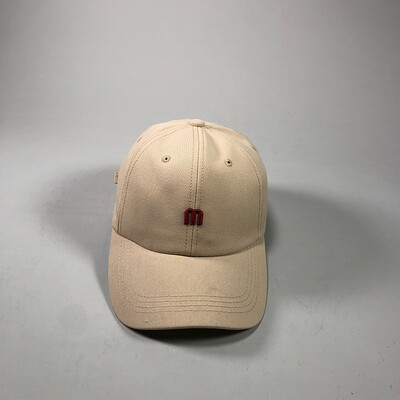 Korean version ins100 student sunshade cap outdoor letter embroidered baseball cap woman summer fashion new duck tongue cap
Korean version ins100 student sunshade cap outdoor letter embroidered baseball cap woman summer fashion new duck tongue cap