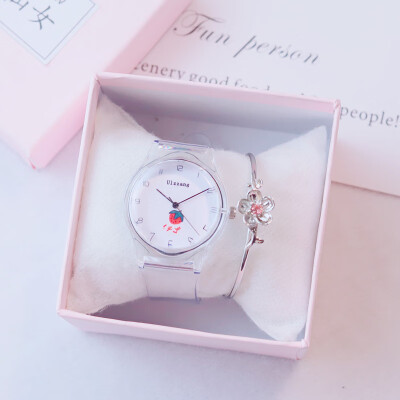Fairy transparent ins Haragufeng watches ladies girlfriends a pair of high school students plastic belt Korean girls
Fairy transparent ins Haragufeng watches ladies girlfriends a pair of high school students plastic belt Korean girls
