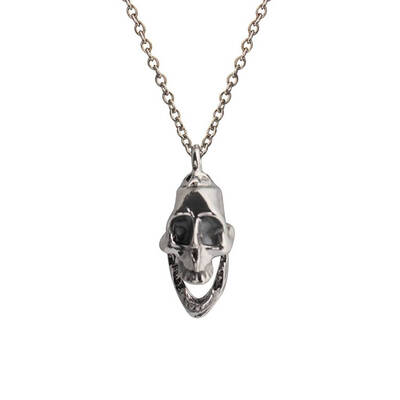 Unisex Skeleton Luminous Necklace Glow in Dark Skull Sweater Chain Women Men Halloween Birthday Jewlery Gift