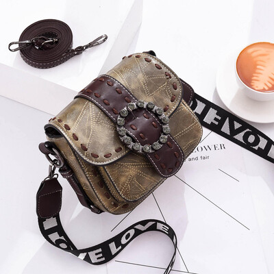 On the new womens fashion lady simple Korean version of the one-shoulder oblique satchel personality girl bag
On the new womens fashion lady simple Korean version of the one-shoulder oblique satchel personality girl bag