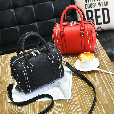 Europe&the United States new Boston womens bag pillow bag simple fashion rivet handbag shoulder slung trend bag
Europe&the United States new Boston womens bag pillow bag simple fashion rivet handbag shoulder slung trend bag