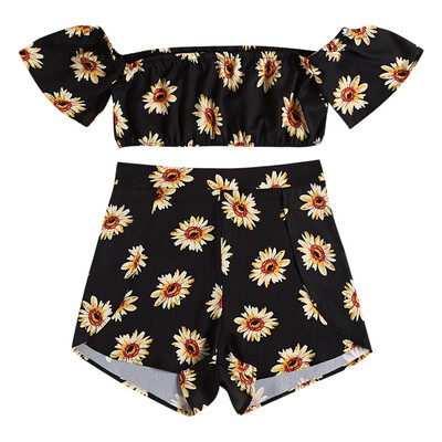 Off The Shoulder Short Sleeve Floral Print Crop Top Slit Zipper Shorts Women Two-piece Set
Off The Shoulder Short Sleeve Floral Print Crop Top Slit Zipper Shorts Women Two-piece Set