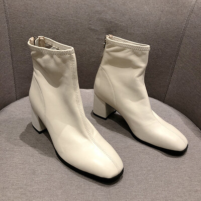 Short boots ladies fall Korean version of Joker fashion high heel ankle boots thick heel British style Martins
Short boots ladies fall Korean version of Joker fashion high heel ankle boots thick heel British style Martins