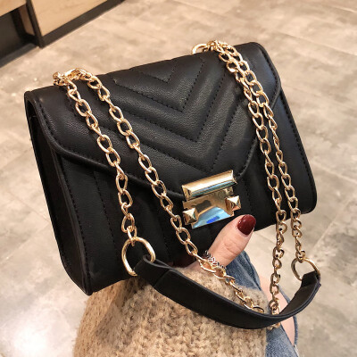 2019 new autumn&winter chic port style retro rhomboid chain bag ins Xiaoxiangfeng oblique span small square bag
2019 new autumn&winter chic port style retro rhomboid chain bag ins Xiaoxiangfeng oblique span small square bag