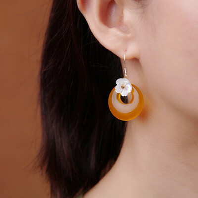 Yellow agate earrings ethnic style retro temperament Chinese style ice seed chalcedony agate safety buckle earrings earrings
Yellow agate earrings ethnic style retro temperament Chinese style ice seed chalcedony agate safety buckle earrings earrings