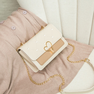 Summer color chain female Korean version of Joker shoulder slung fashion texture small square bag
Summer color chain female Korean version of Joker shoulder slung fashion texture small square bag